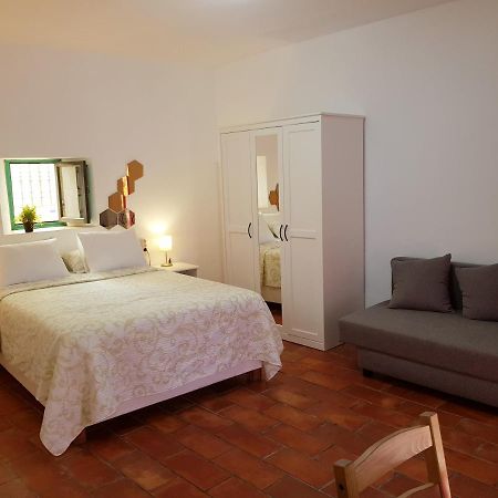 Apartamento Patio Andaluz Siglo XVI Sevilla Exterior foto