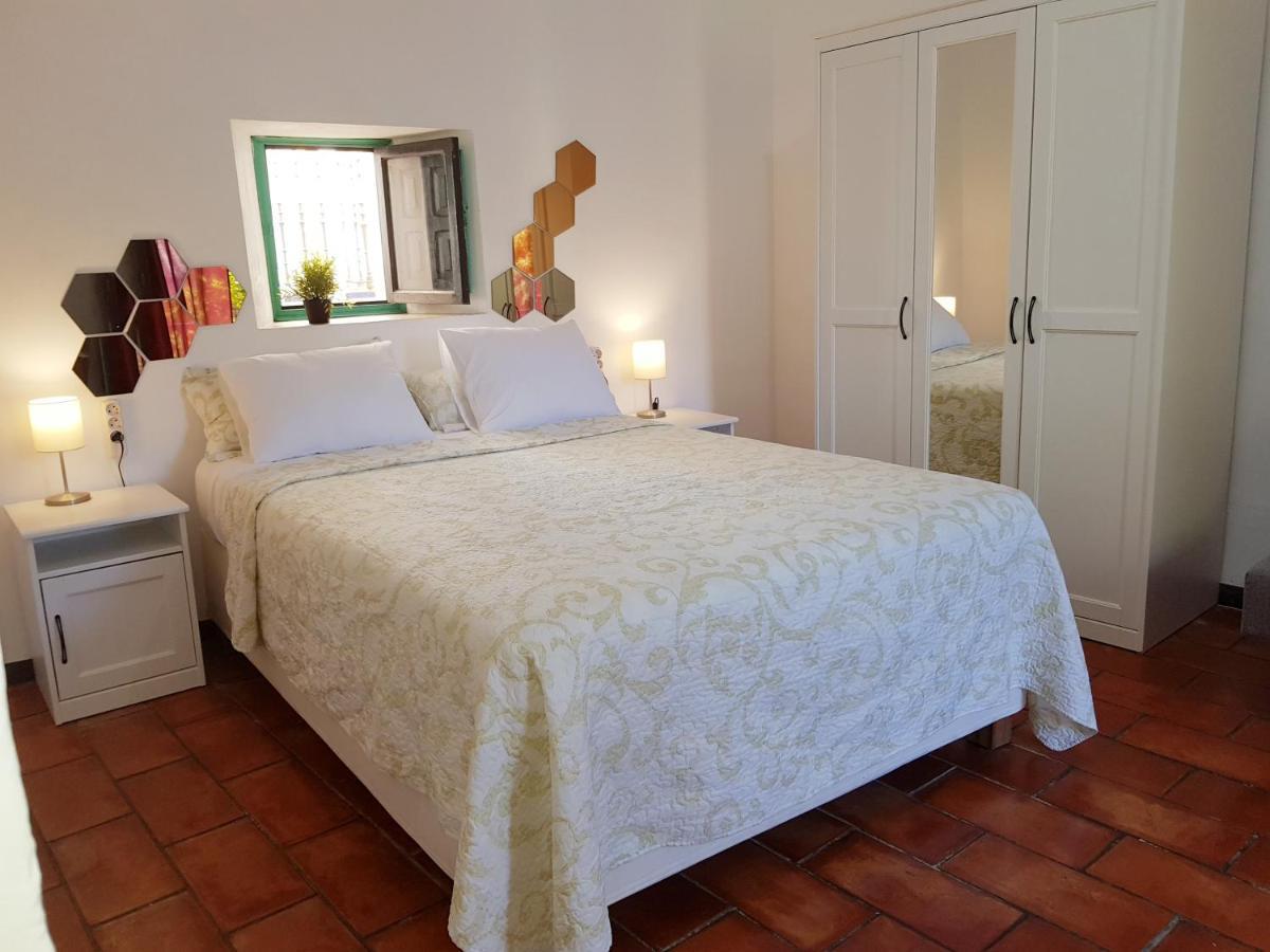 Apartamento Patio Andaluz Siglo XVI Sevilla Exterior foto